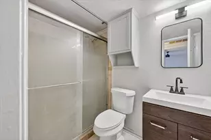1810 N Garrett Ave, Dallas, TX 75206 - Photo 15