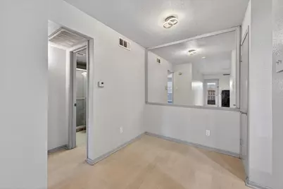 1810 N Garrett Avenue #124, Dallas, TX 75206 - Photo 7