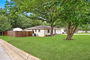 1407 Donley Dr, Euless, TX 76039 - Photo 31