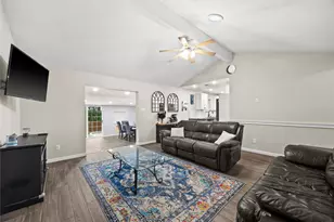 1407 Donley Dr, Euless, TX 76039 - Photo 7