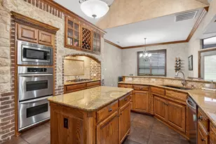 1224 Rollie Michael Ln, Fort Worth, TX 76179 - Photo 9