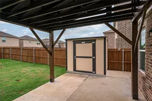 412 Glenwick Ln, Van Alstyne, TX 75495 - Photo 35