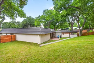 1512 Northcrest Ct, Fort Worth, TX 76107 - Photo 21