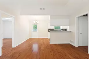 7305 S Meadow Dr E, Fort Worth, TX 76133 - Photo 9