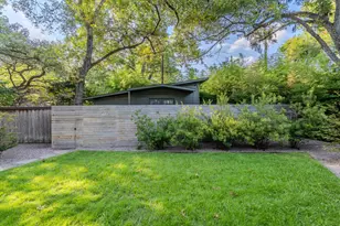 8571 Eustis Ave, Dallas, TX 75218 - Photo 29