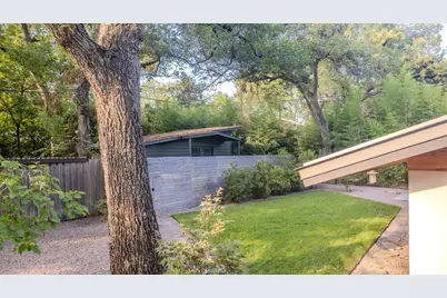 8571 Eustis Avenue, Dallas, TX 75218 - Photo 37