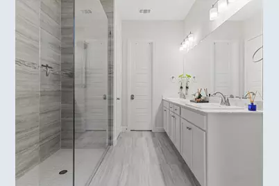 12953 Wimbledon Way, Farmers Branch, TX 75234 - Photo 13