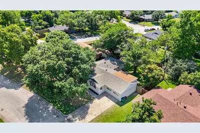 2125 Elton Road, Haltom City, TX 76117 - Photo 11
