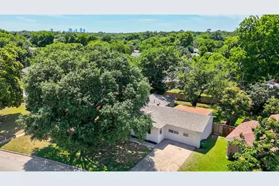 2125 Elton Road, Haltom City, TX 76117 - Photo 7