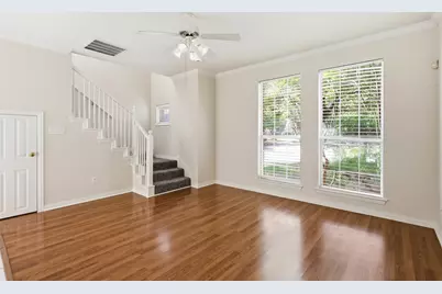 121 Wildwood Court #300, Grapevine, TX 76051 - Photo 9