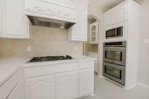 7028 Playa, Grand Prairie, TX 75054 - Photo 11