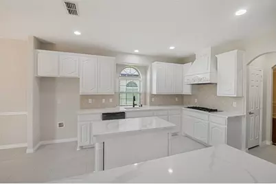 7028 Playa, Grand Prairie, TX 75054 - Photo 13