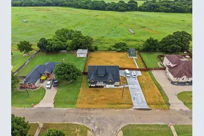 3201 Walnut Creek Parkway, Granbury, TX 76049 - Photo 39