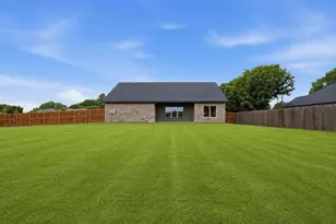 3201 Walnut Creek Pkwy, Granbury, TX 76049 - Photo 31