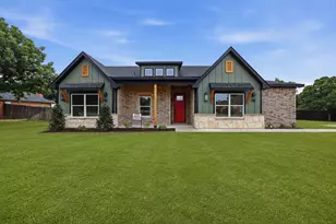 3201 Walnut Creek Pkwy, Granbury, TX 76049 - Photo 1