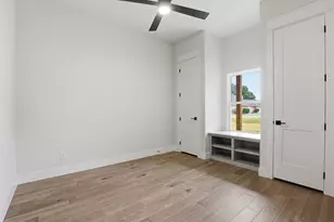 3201 Walnut Creek Pkwy, Granbury, TX 76049 - Photo 27