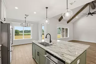3201 Walnut Creek Pkwy, Granbury, TX 76049 - Photo 13