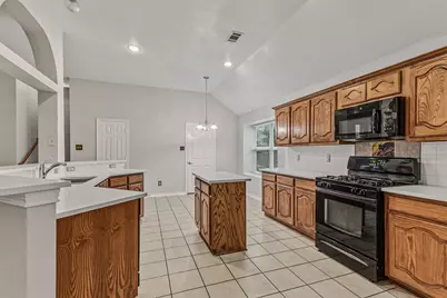 7413 Providence Drive, Rowlett, TX 75089 - Photo 11