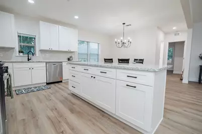 305 Ball Street, Tom Bean, TX 75491 - Photo 11