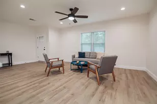 305 Ball St, Tom Bean, TX 75491 - Photo 5