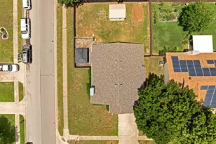 5901 Chisholm Trail, Haltom City, TX 76148 - Photo 25
