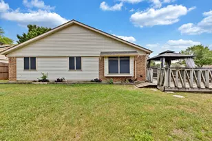 5901 Chisholm Trail, Haltom City, TX 76148 - Photo 19