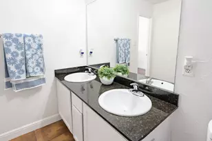 3036 Caballero Cir, Dallas, TX 75236 - Photo 15