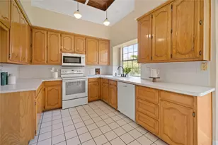 2620 Tallow Dr, Euless, TX 76039 - Photo 7
