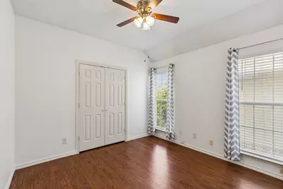2212 Meadowstone Drive, Carrollton, TX 75006 - Photo 15