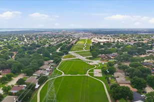 2012 Cripple Creek Ln, Lewisville, TX 75077 - Photo 35