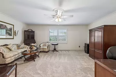 1637 Hendrix Drive, Irving, TX 75061 - Photo 9