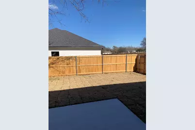 113-15 Van Buren Drive, McGregor, TX 76657 - Photo 9