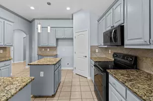 945 Jodie Dr, Weatherford, TX 76087 - Photo 5