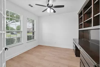 2407 Laguna Lane, Arlington, TX 76012 - Photo 15
