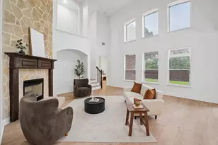 2407 Laguna Ln, Arlington, TX 76012 - Photo 13