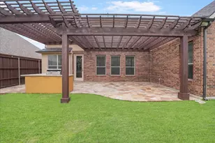 2407 Laguna Ln, Arlington, TX 76012 - Photo 33