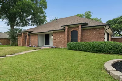 5600 Bogota Drive, North Richland Hills, TX 76180 - Photo 3