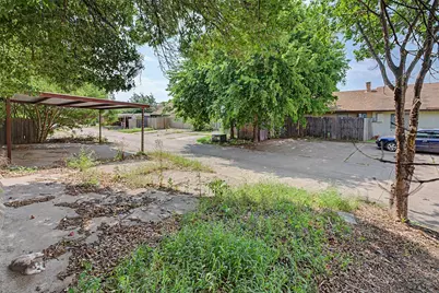 2506 Sunflower Drive, Arlington, TX 76014 - Photo 23