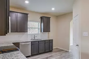 1837 Chesapeake Dr, Crowley, TX 76036 - Photo 9