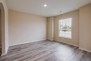 1837 Chesapeake Dr, Crowley, TX 76036 - Photo 3