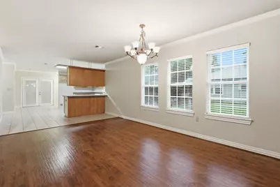 321 S Main Street, Irving, TX 75060 - Photo 7