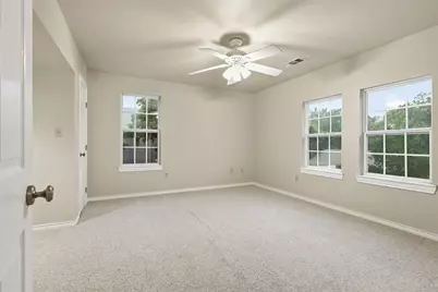 321 S Main Street, Irving, TX 75060 - Photo 15