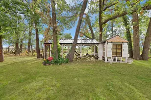 301 Sandlin Ln, Springtown, TX 76082 - Photo 37