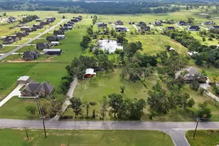 301 Sandlin Ln, Springtown, TX 76082 - Photo 11