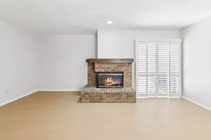 3 Dewberry Ct, Bedford, TX 76021 - Photo 5