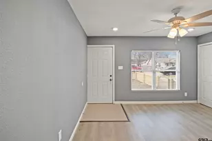 903 Hester, Arlington, TX 76011 - Photo 3