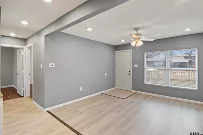 903 Hester, Arlington, TX 76011 - Photo 17