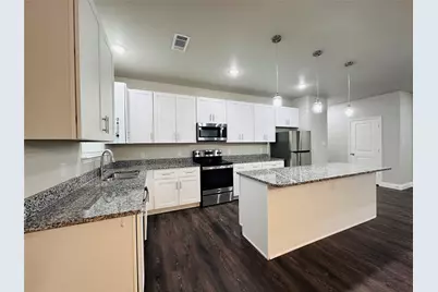 2415 San Gabriel Drive, Granbury, TX 76048 - Photo 5