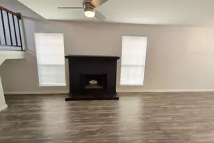 318 Spanish Moss Dr, Arlington, TX 76018 - Photo 5