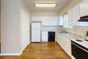 218 Renfro St, Grand Prairie, TX 75051 - Photo 7